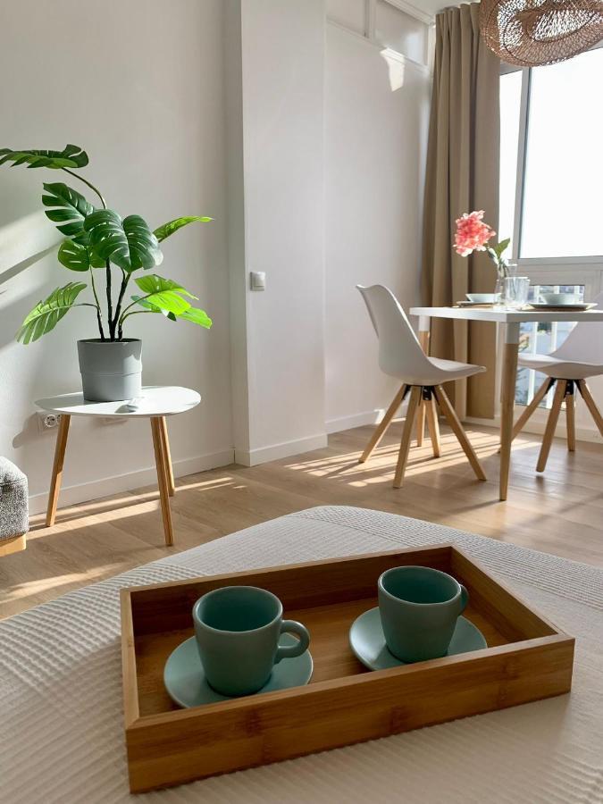 Ar Apartments - Central And Modern Apartment In เบนัลมาเดนา ภายนอก รูปภาพ