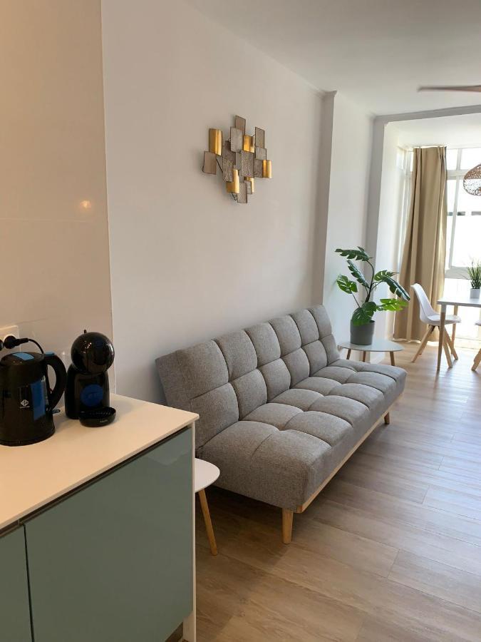 Ar Apartments - Central And Modern Apartment In เบนัลมาเดนา ภายนอก รูปภาพ